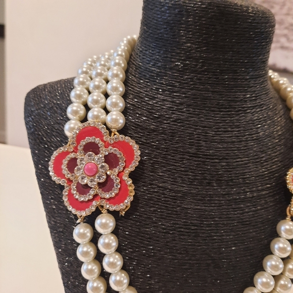 Talbots limited  edition pearl statement necklace - Picture 3 of 8